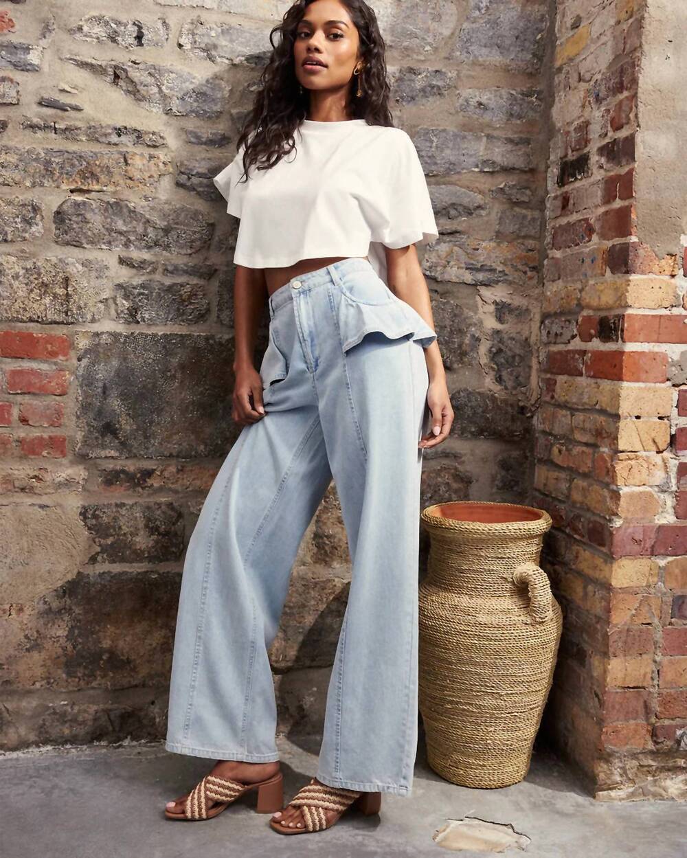 NEW STEVE MADDEN chlo ruffled peplum jeans in light wash